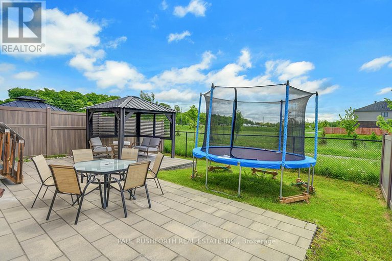 28409844/64-knockaderry-crescent/half-moon-bay/ottawa/ontario/K2J6G8_26