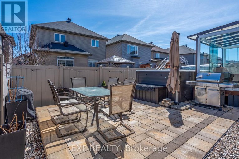 28273592/2114-helene-campbell-road/cedargrovefraserdale/ottawa/ontario/K2J4J2_43