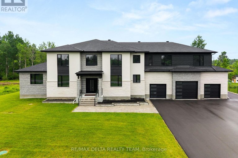 663 Ballycastle Crescent