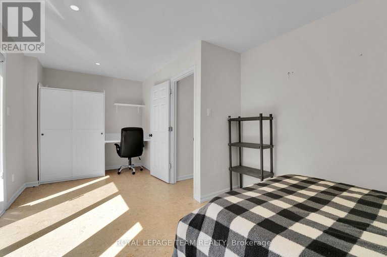 29665659/211-westvalley-private/brookfield-gardens/ottawa/ontario/K1V2B3_7