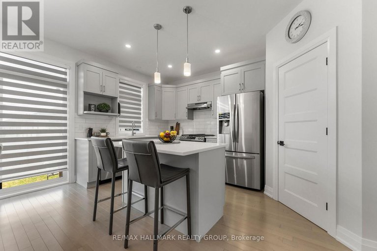 28591782/2012-berne-street/embrun/russell/ontario/K0A1W0_24