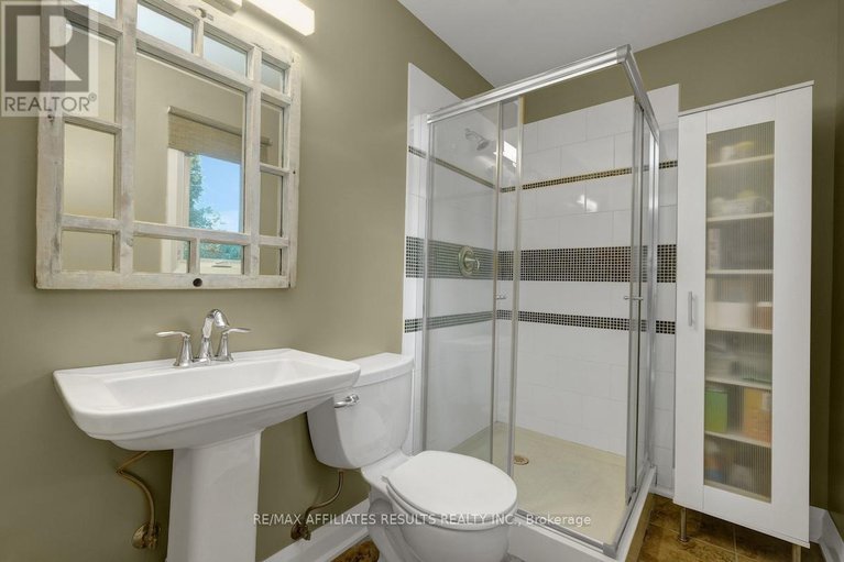 28809454/5-tiffany-crescent/beaverbrook/ottawa/ontario/K2K1W1_17