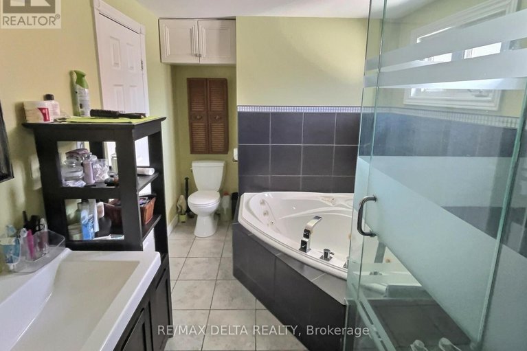 28138869/353-russell-road/clarencerockland-twp/clarence-rockland/ontario/K0A2A0_11