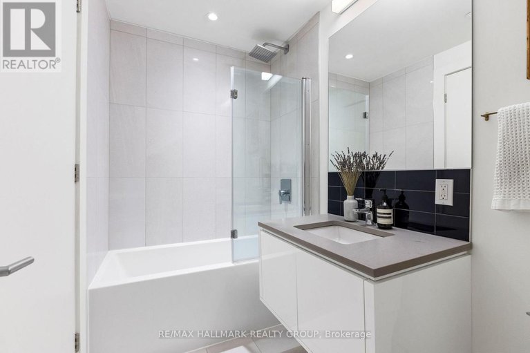 29444670/207-135-barrette-street/vanier/ottawa/ontario/K1L7Z9_11