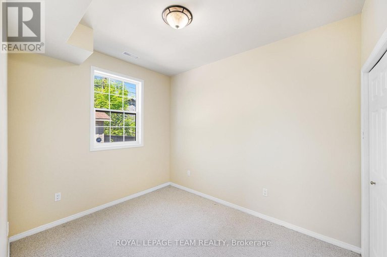 28382837/2911-ahearn-avenue/britannia/ottawa/ontario/K2B7A1_25