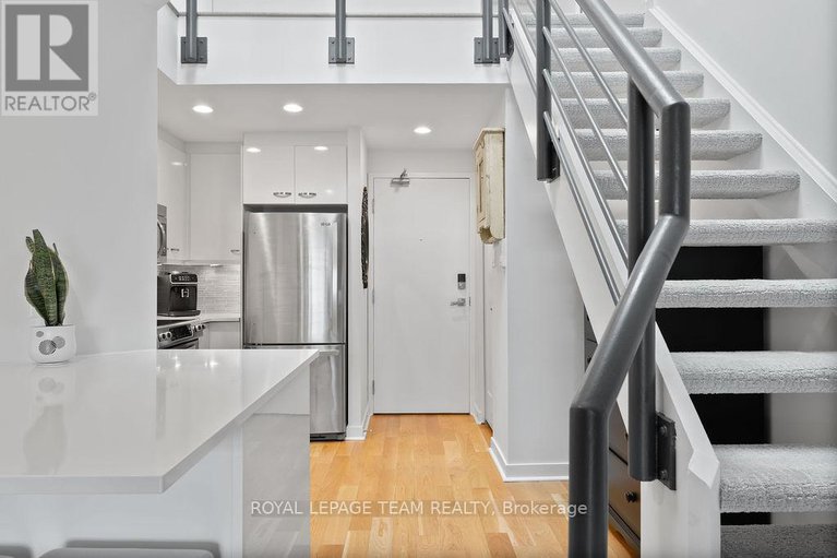 28678301/26-202-st-patrick-street/lower-townbyward-market/ottawa/ontario/K1N5K3_2