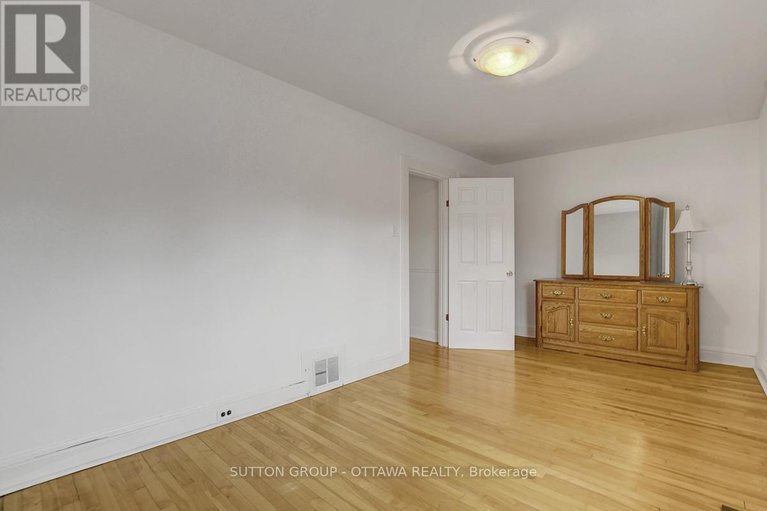 29153330/200-breezehill-avenue-n/hintonburg/ottawa/ontario/K1Y2H9_14