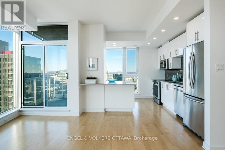 29456144/2401-179-metcalfe-street/ottawa-centre/ottawa/ontario/K2P1P7_13