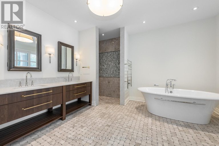 29381192/5800-queenscourt-crescent/manotick-east-to-manotick-station/ottawa/ontario/K4M1K3_22