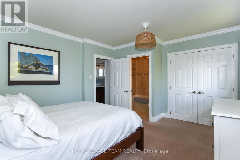 29074651/902-broadview-avenue/mckellar-heights/ottawa/ontario/K2A2M5_23