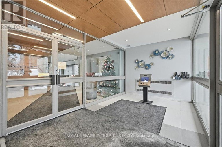 29233378/109-158a-mcarthur-avenue/vanier/ottawa/ontario/K1L7E7_3