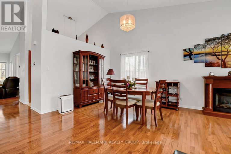 28826972/343-quartz-avenue/town-of-rockland/clarence-rockland/ontario/K4K0A2_8