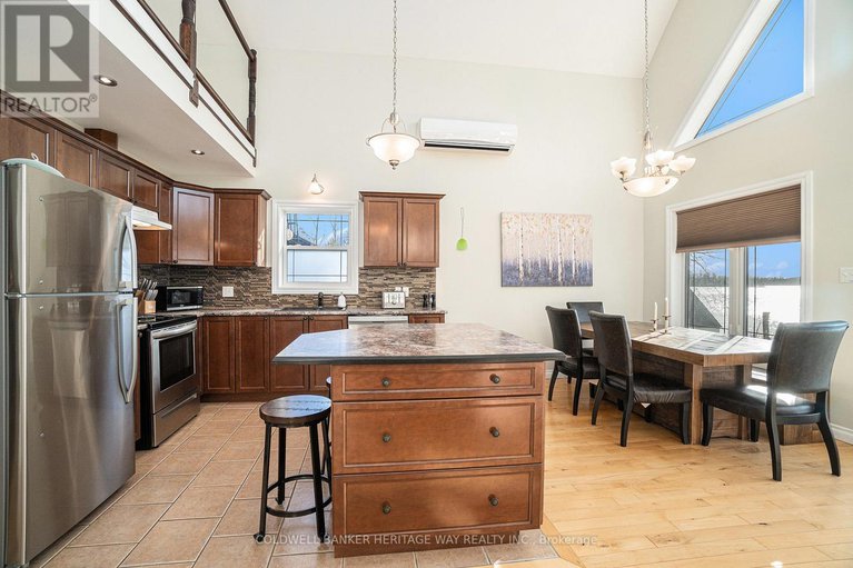 28226920/510-hillview-a-road/drummond-n-elmsley-drummond-twp/drummondnorth-elmsley/ontario/K7H3C8_12
