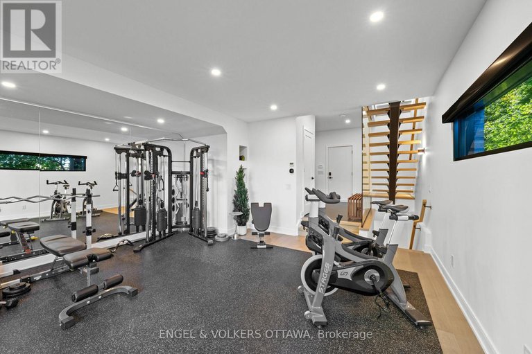 29132946/127-peridot-private/experimental-farm/ottawa/ontario/K2C3M3_41