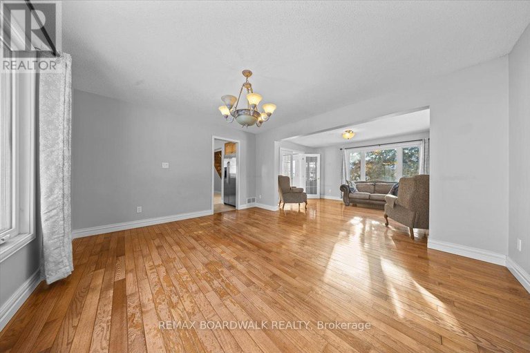 29344608/7089-bush-drive/greely/ottawa/ontario/K4P1M8_8