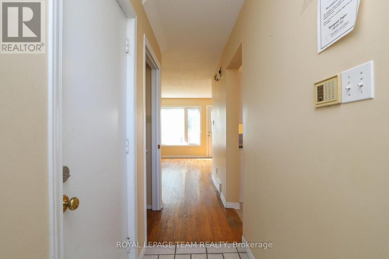 28562833/39-benlark-road/on-the-green/ottawa/ontario/K2J2L5_4