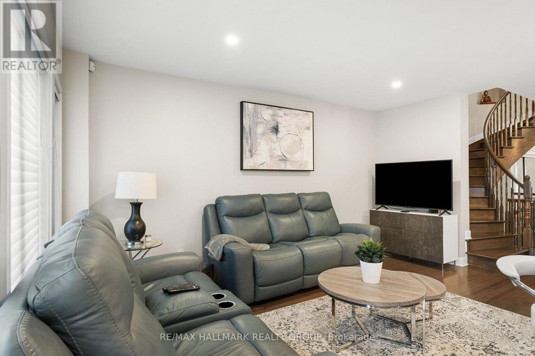 29150992/311-travis-street/mer-bleuebradley-estatesanderson-park/ottawa/ontario/K1W0E5_11