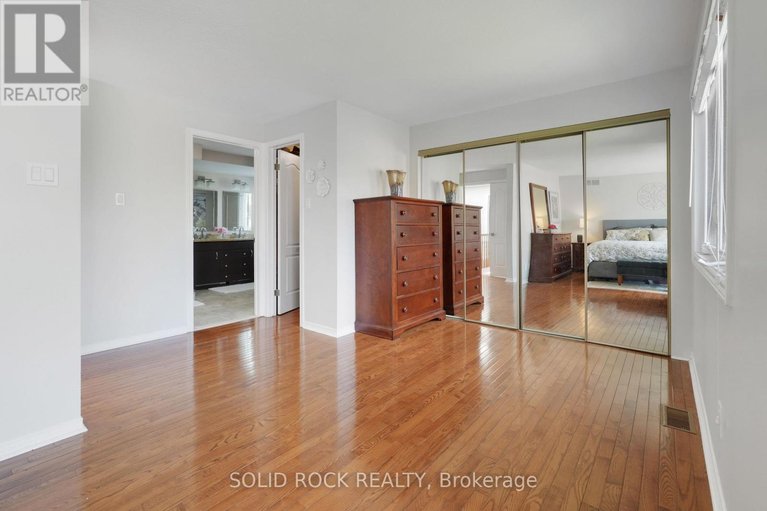 29472800/41-framingham-crescent/cedargrovefraserdale/ottawa/ontario/K2J3J4_28