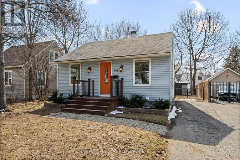 29614829/924-fisher-avenue/carlington/ottawa/ontario/K1Z6P4_2