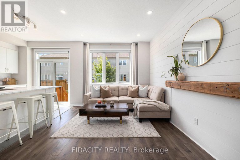 28737969/241-bandelier-way/stittsville-north/ottawa/ontario/K2S2J3_11