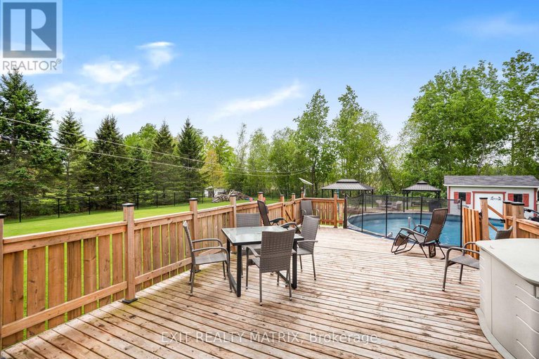 28358313/2140-bedard-street/champlain-twp/champlain/ontario/K6A2R2_28