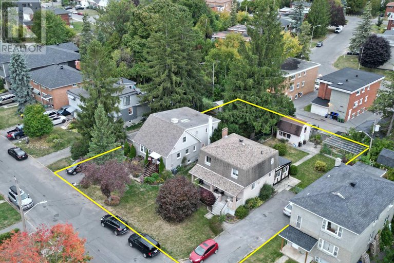 28908367/469-guy-street/castle-heights/ottawa/ontario/K1K1C1_2