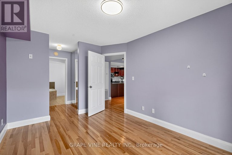 29082049/301u-1921-st-joseph-boulevard/convent-glen-south/ottawa/ontario/K1C0A3_33