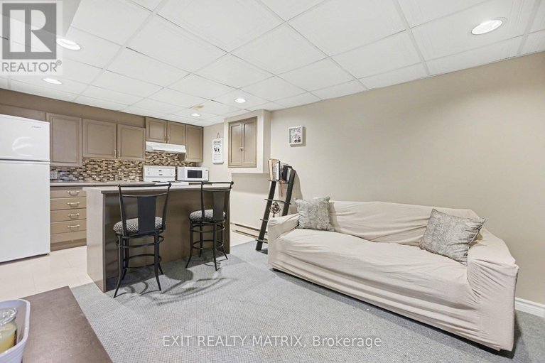 29667143/1583-sunview-drive/orleanssunridge/ottawa/ontario/K1C5A6_31