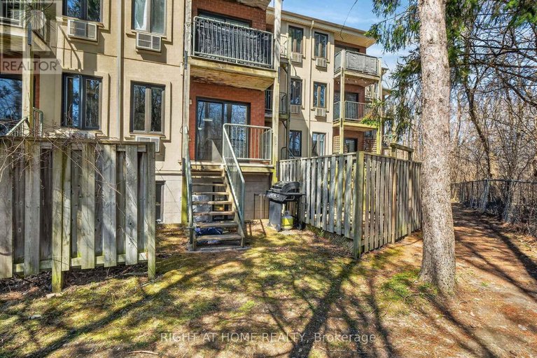 29676442/43-crispin-private/manor-park/ottawa/ontario/K1K2T7_26