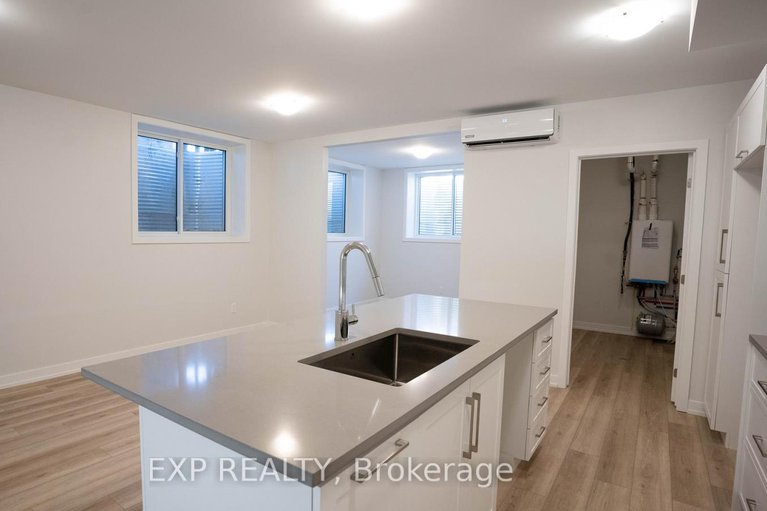 29404644/236-woodroffe-avenue-n/woodroffe/ottawa/ontario/K2A3V4_17