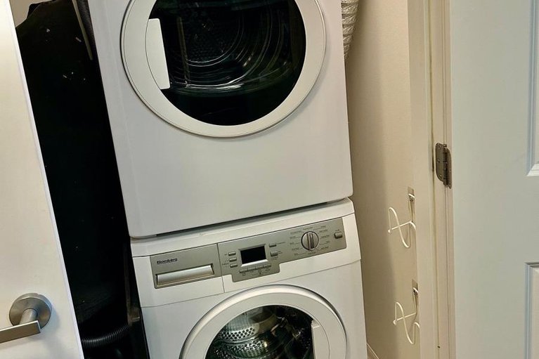 29608052/1104-195-besserer-street/sandy-hill/ottawa/ontario/K1N0B6_26