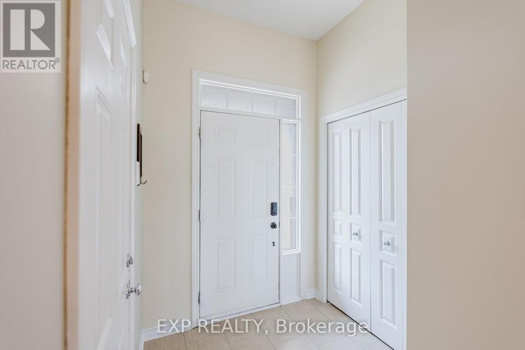 28568800/6083-north-bluff-drive/riverside-southgloucester-glen/ottawa/ontario/K1V2L6_6