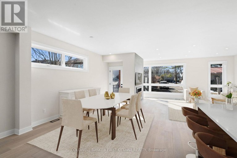 28450244/279-enclave-walk/mer-bleuebradley-estatesanderson-park/ottawa/ontario/K1W0J5_18