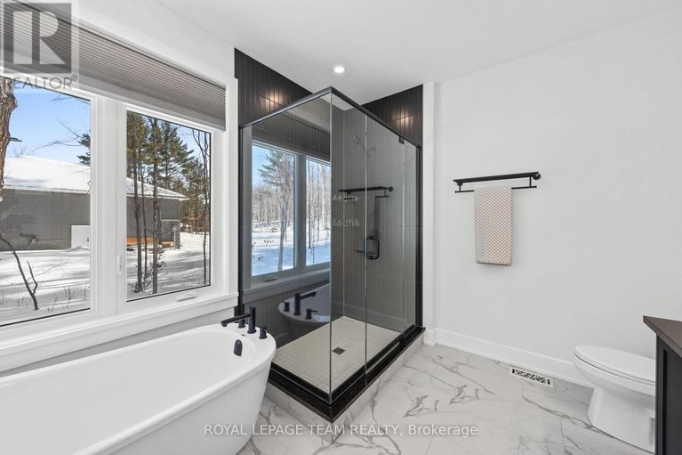 29447129/190-raymond-luhta-crescent/mcnabbraeside-twps/mcnabbraeside/ontario/K7S3G8_47