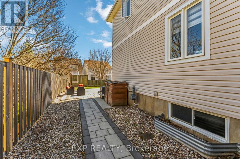 29674705/3-shining-star-circle/stittsville-south/ottawa/ontario/K2S2B5_41