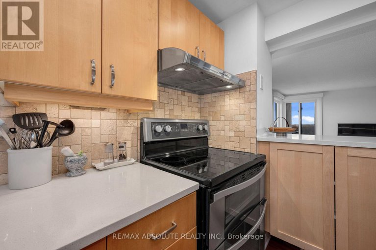 29030297/2406-1081-ambleside-drive/woodroffe/ottawa/ontario/K2B8C8_17