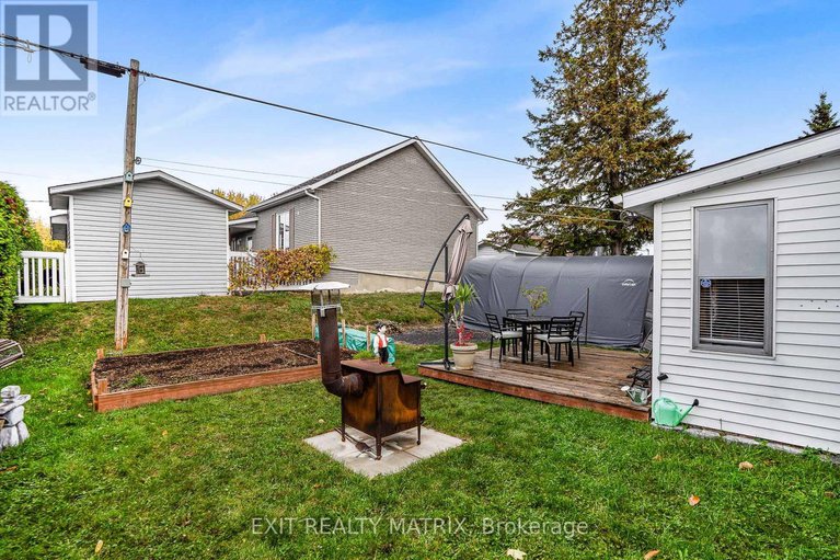 29015888/17-victoria-street-w/alexandria/north-glengarry/ontario/K0C1A0_25