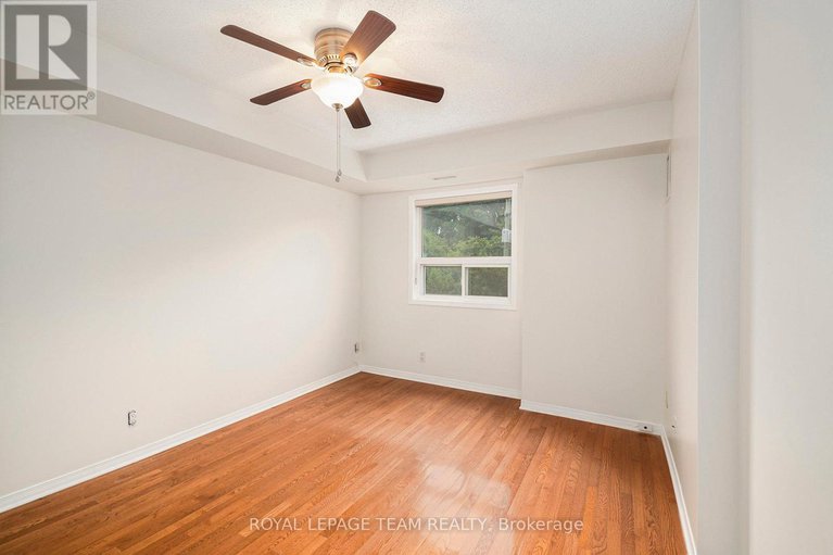 28632770/507-320-centrum-boulevard/bilberry-creekqueenswood-heights/ottawa/ontario/K1E3X9_12
