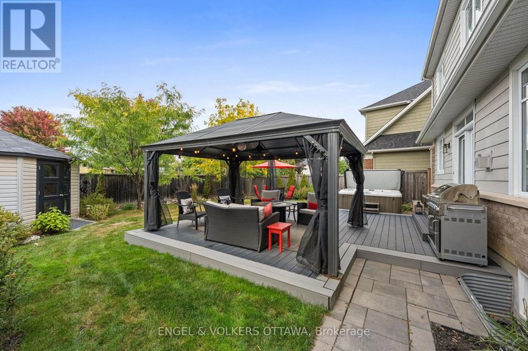 28926849/511-erinwoods-circle/stonebridge/ottawa/ontario/K2J5M5_35