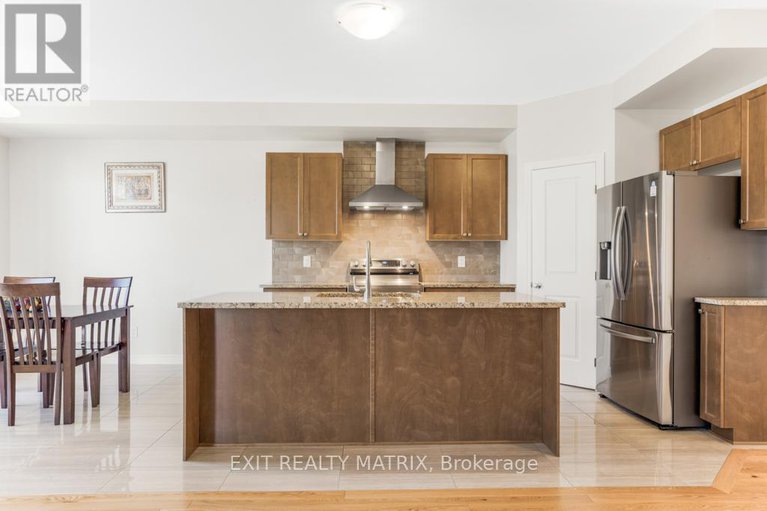 29048672/764-namur-street/embrun/russell/ontario/K0A1W0_5