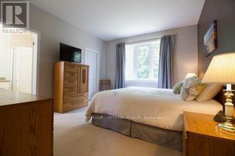 28889685/18-sirocco-crescent/stittsville-north/ottawa/ontario/K2S1Z7_14
