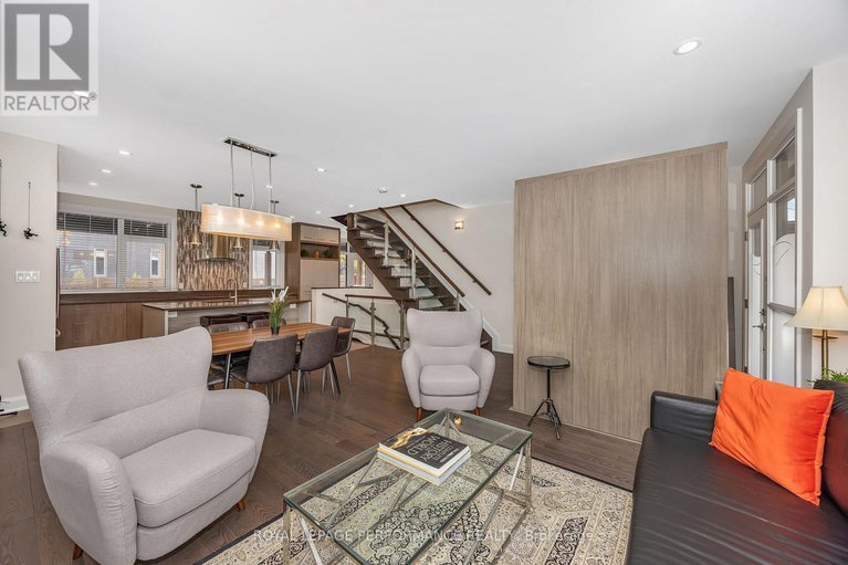 29438323/383-princeton-avenue/mckellarhighland/ottawa/ontario/K2A4E1_6
