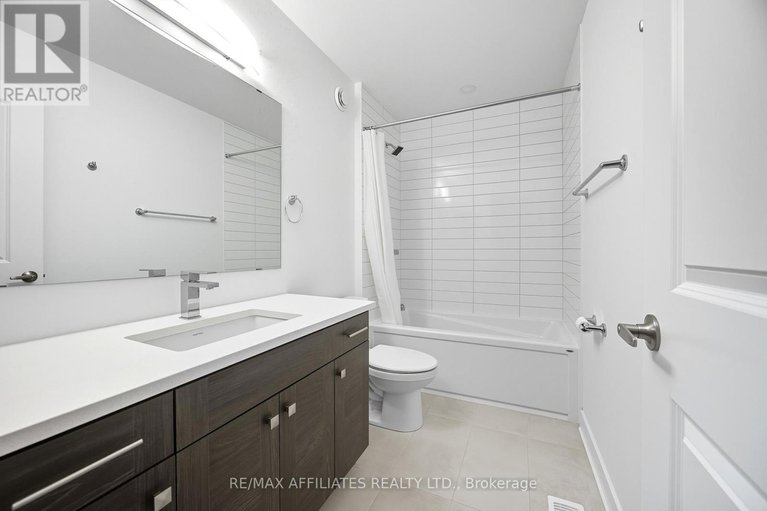 28911071/966-acoustic-way/riverside-southgloucester-glen/ottawa/ontario/K4M0R1_15
