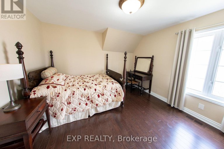 28872305/2754-eagleson-road/btwn-franktown-rd-fallowfield-rd/ottawa/ontario/K2S1B8_45