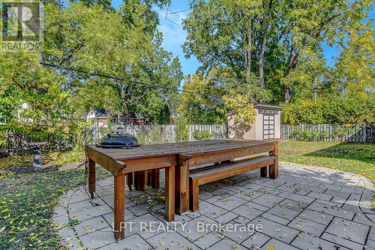 28941530/353-mountbatten-avenue/alta-vistafaircrest-heights/ottawa/ontario/K1H5W2_47