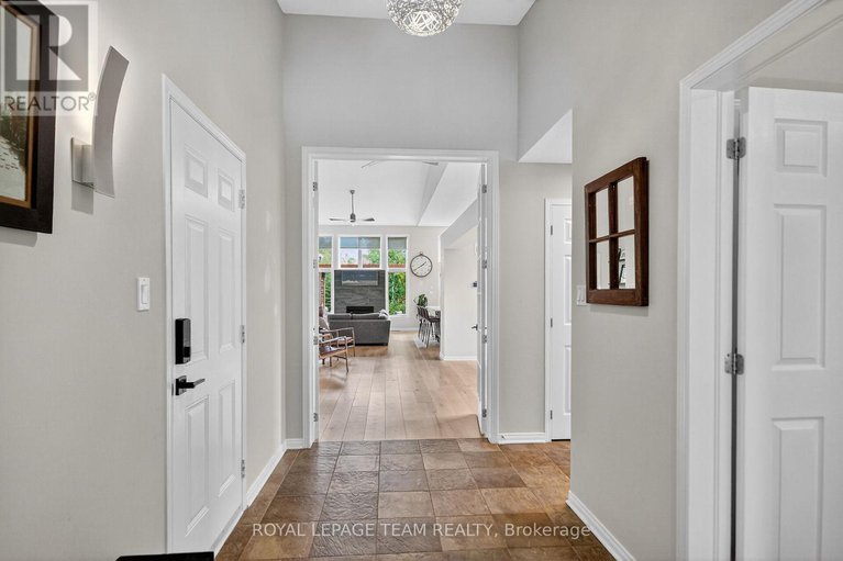 29219496/128-chenoa-way/stonebridge/ottawa/ontario/K2J0M2_9