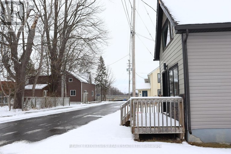 29507838/18-mill-street/chesterville/north-dundas/ontario/K0C1H0_11