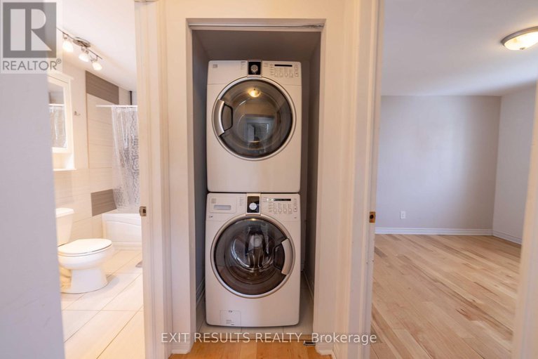28607259/292-richelieu-avenue/vanier/ottawa/ontario/K1L6K3_32