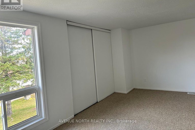 29078377/65-1787-dondale-street/pineview/ottawa/ontario/K1B5H9_23