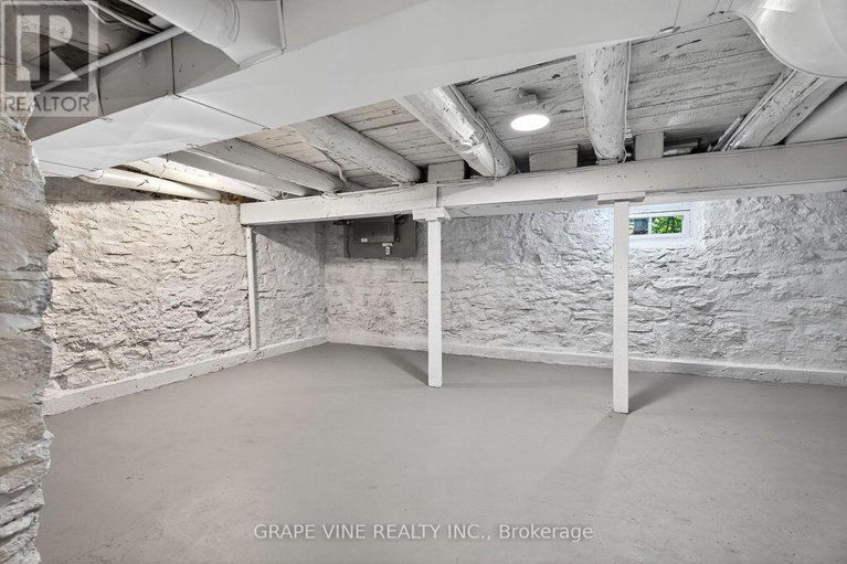 28763800/814-laurier-street/town-of-rockland/clarence-rockland/ontario/K4K1E6_18